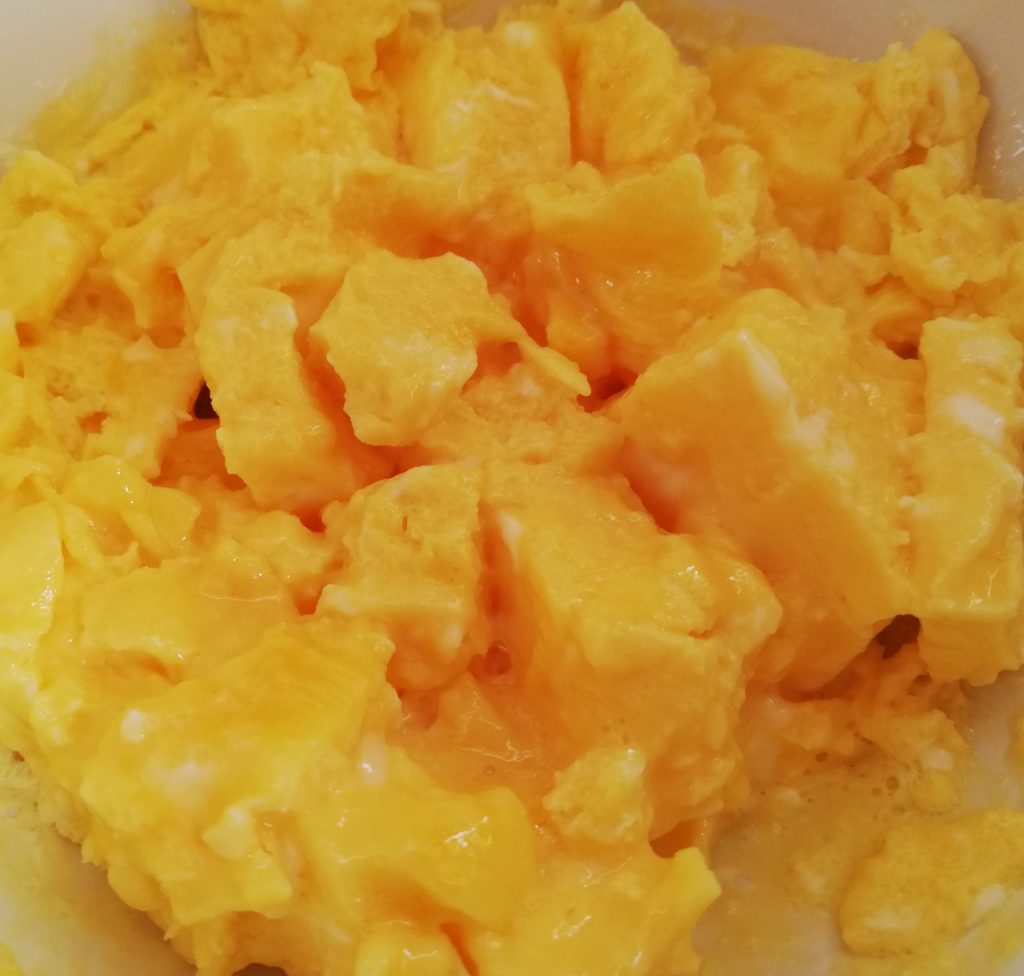 Eggs in the microwave